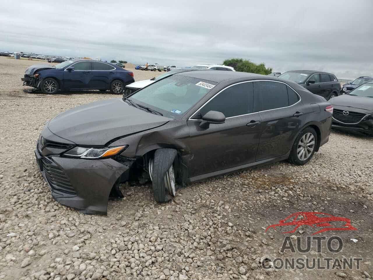 TOYOTA CAMRY 2018 - 4T1B11HKXJU080706