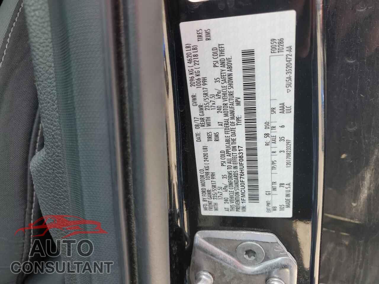 FORD ESCAPE 2017 - 1FMCU0F76HUF08317