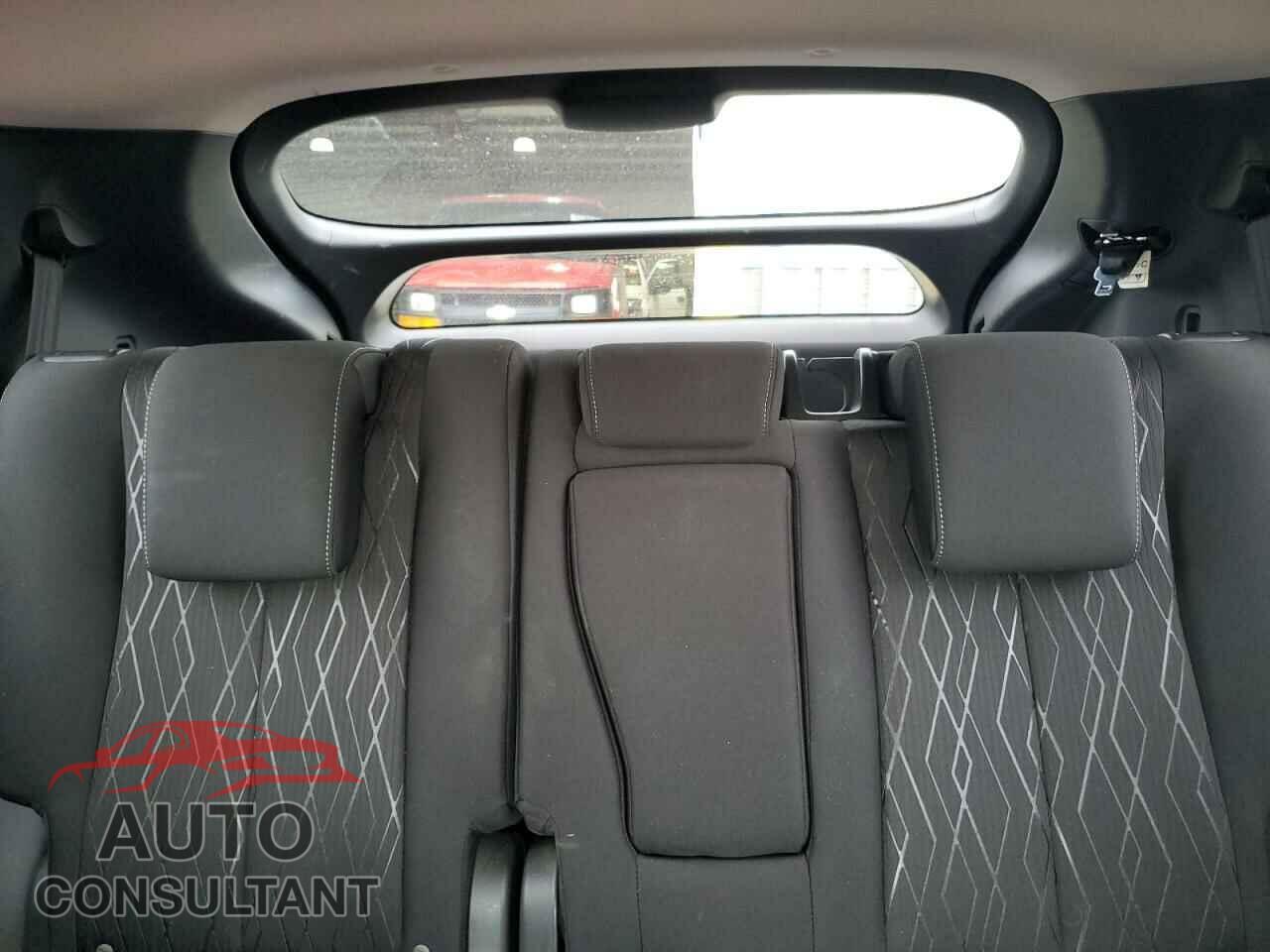 MITSUBISHI ECLIPSE 2018 - JA4AT5AA0JZ040456