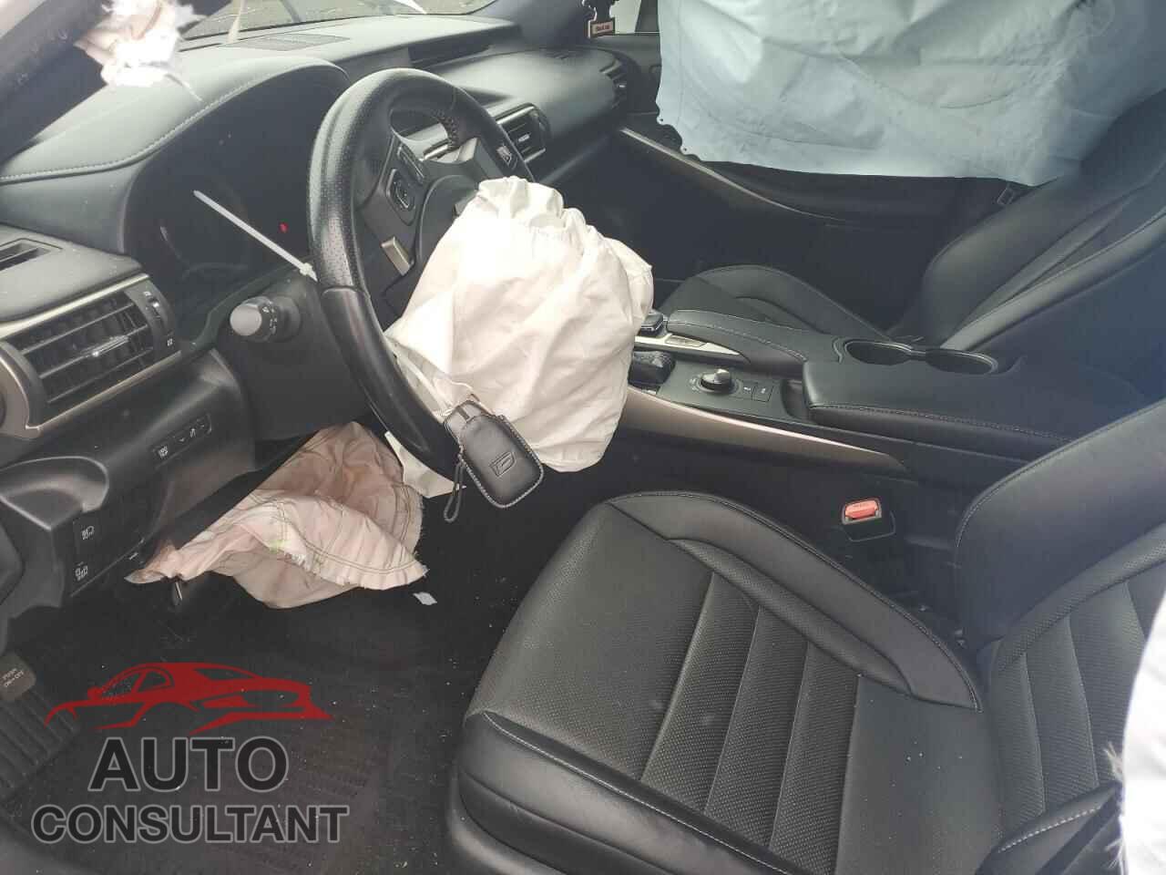 LEXUS IS 2018 - JTHC81D2XJ5028866