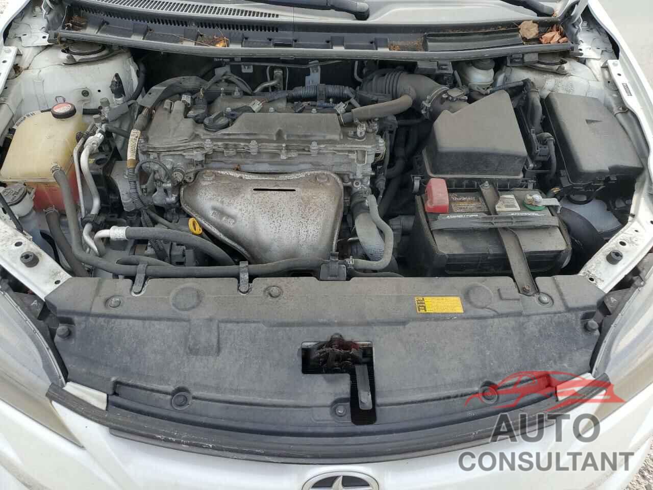 TOYOTA SCION 2015 - JTKJF5C79FJ011843