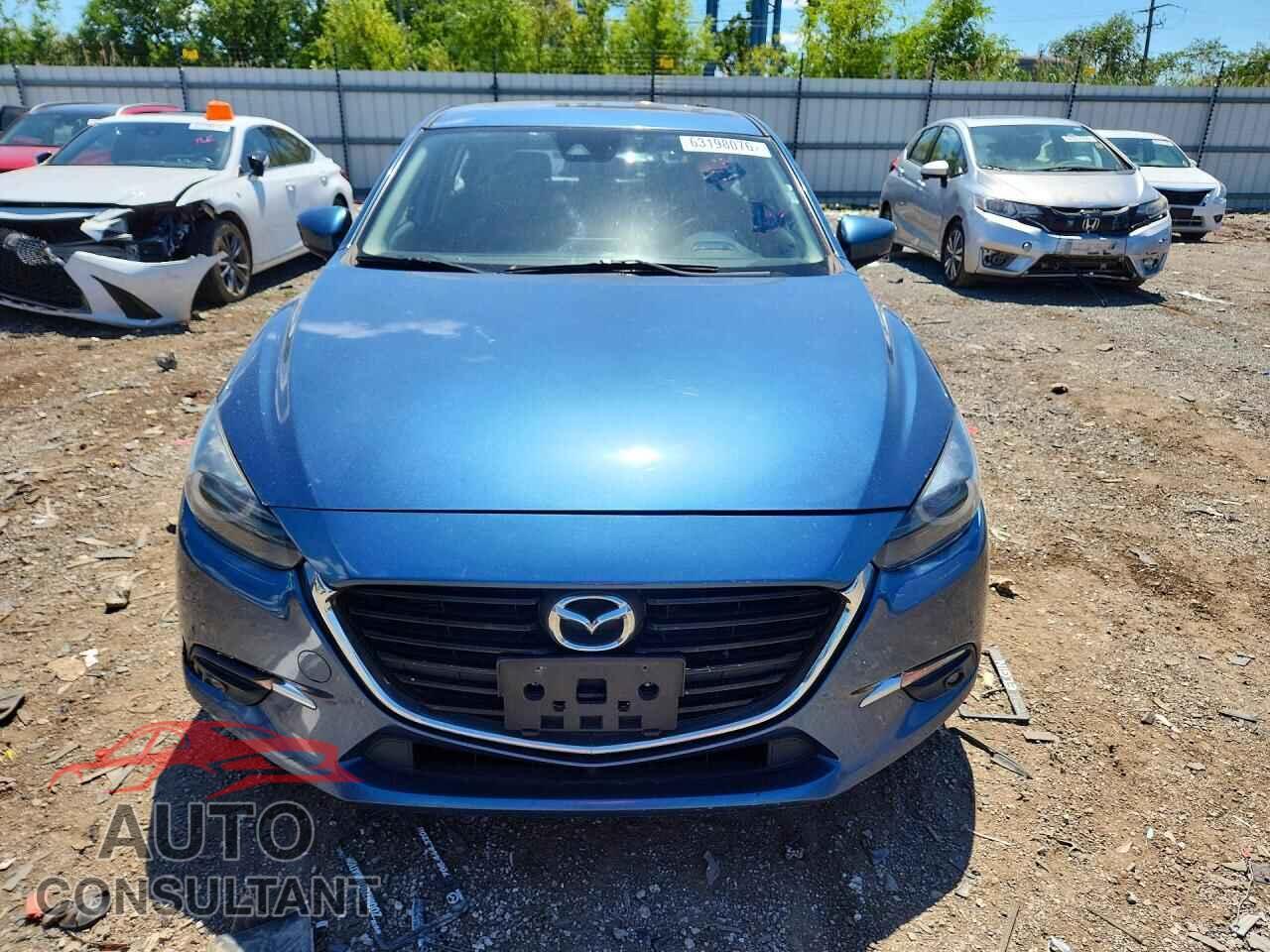 MAZDA 3 2018 - 3MZBN1M33JM166481