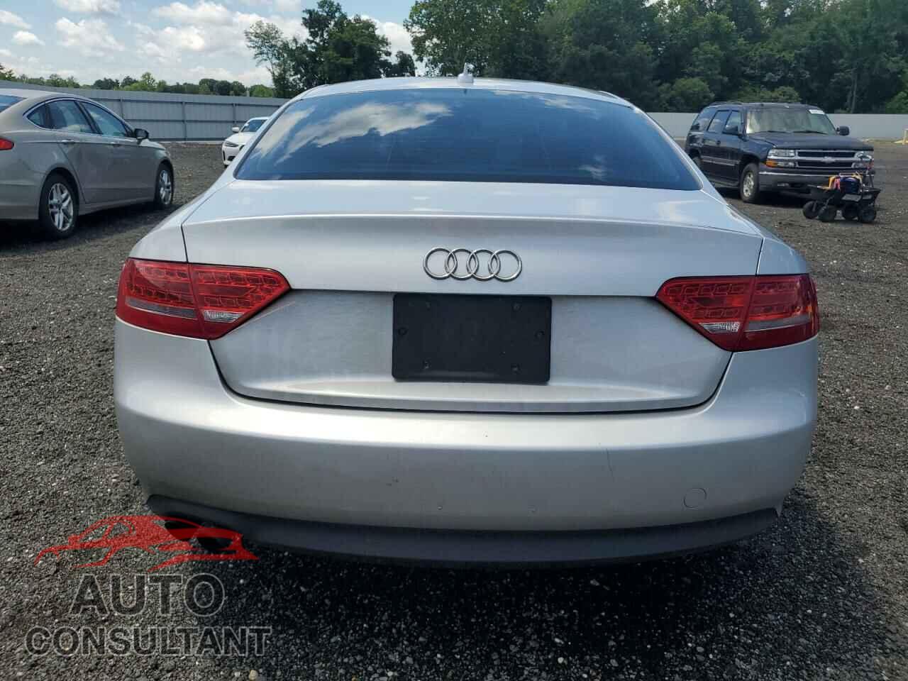 AUDI A5 2012 - WAULFAFR1CA018784