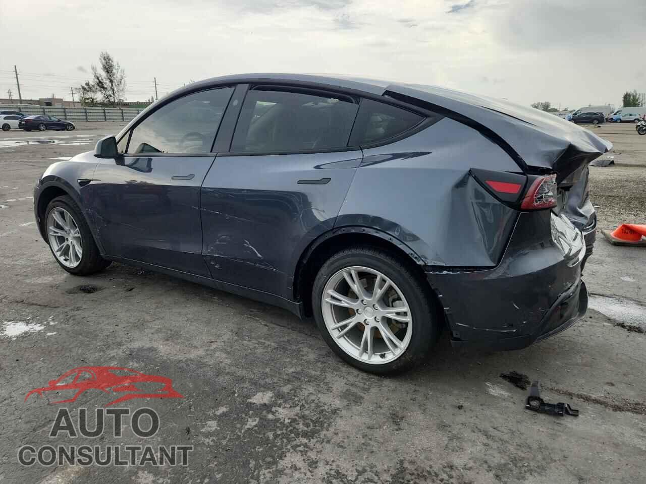 TESLA MODEL Y 2023 - 7SAYGDED8PF933998