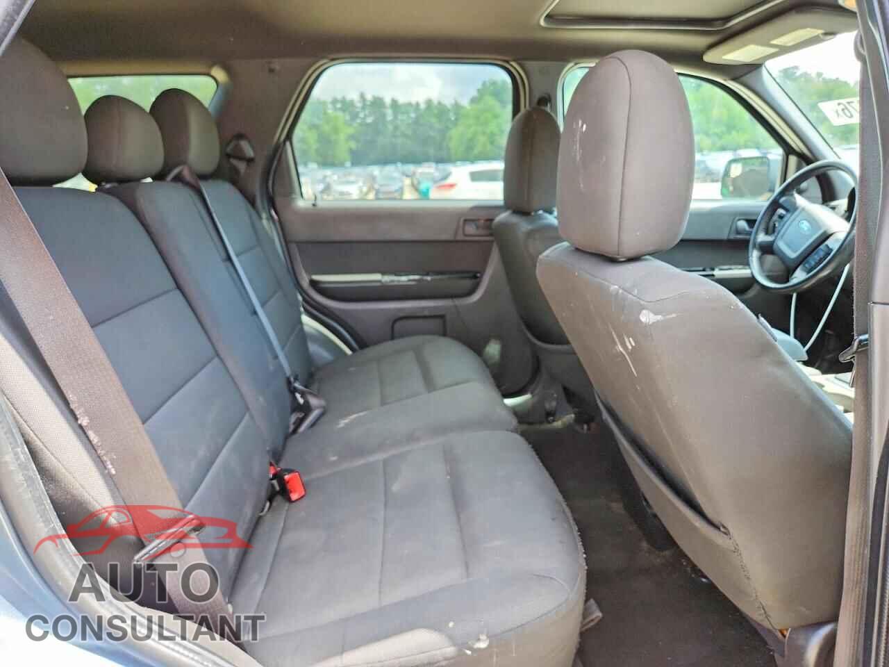 FORD ESCAPE 2010 - 1FMCU9DG3AKC61962