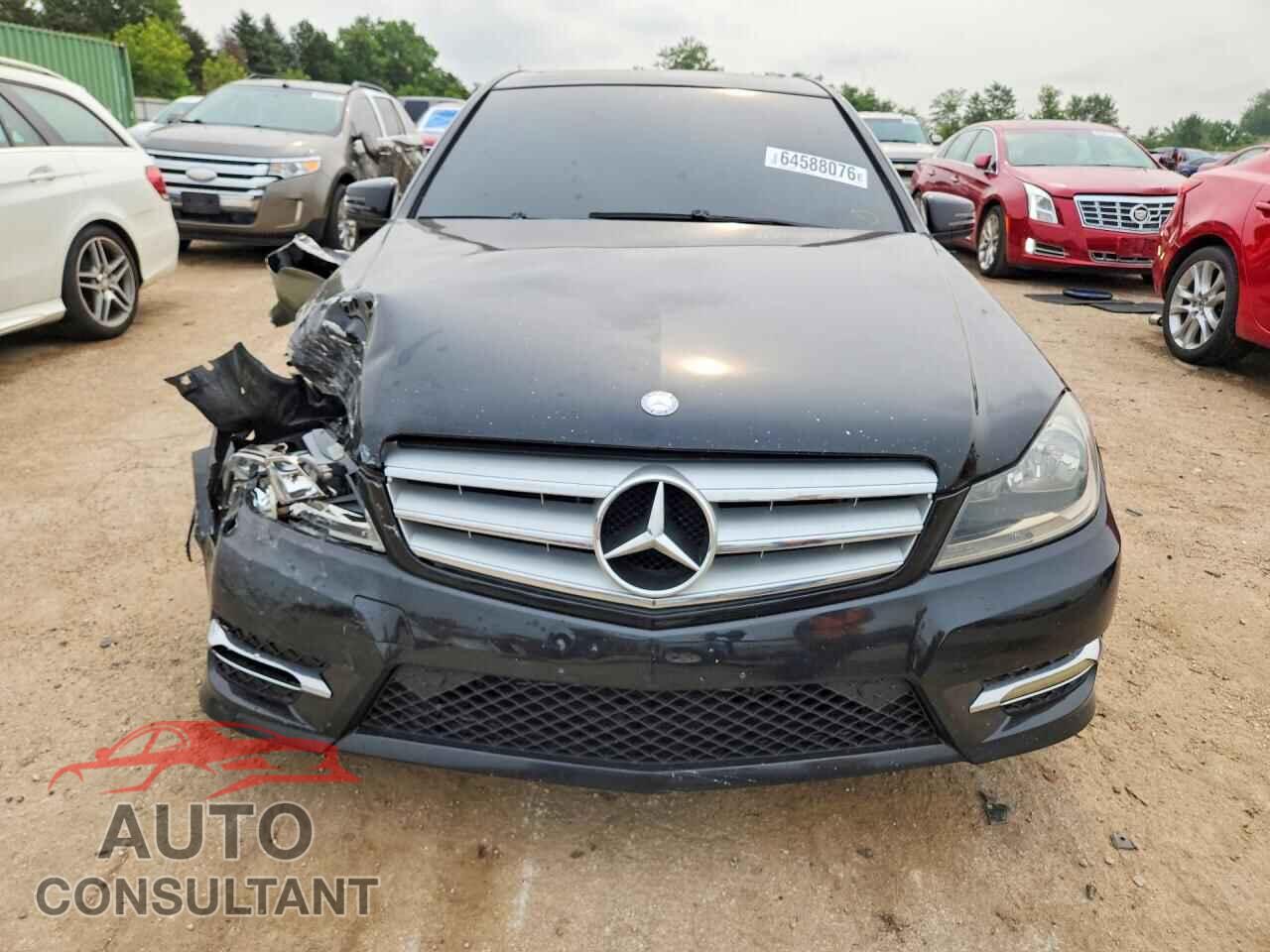 MERCEDES-BENZ C-CLASS 2013 - WDDGF8AB8DG070733