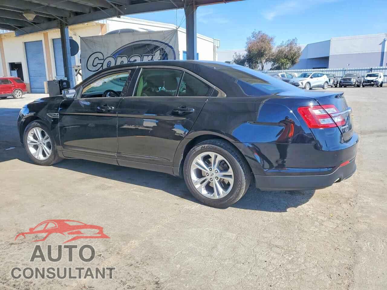 FORD TAURUS 2017 - 1FAHP2E80HG105431