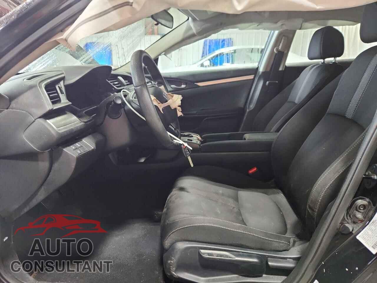 HONDA CIVIC 2019 - 2HGFC2F61KH560019