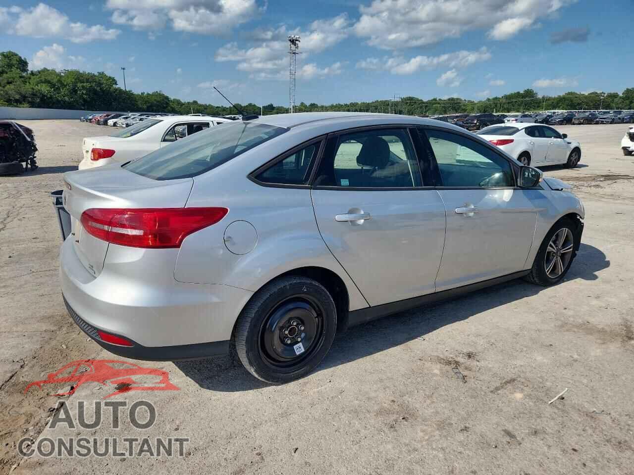 FORD FOCUS 2017 - 1FADP3FE7HL201265
