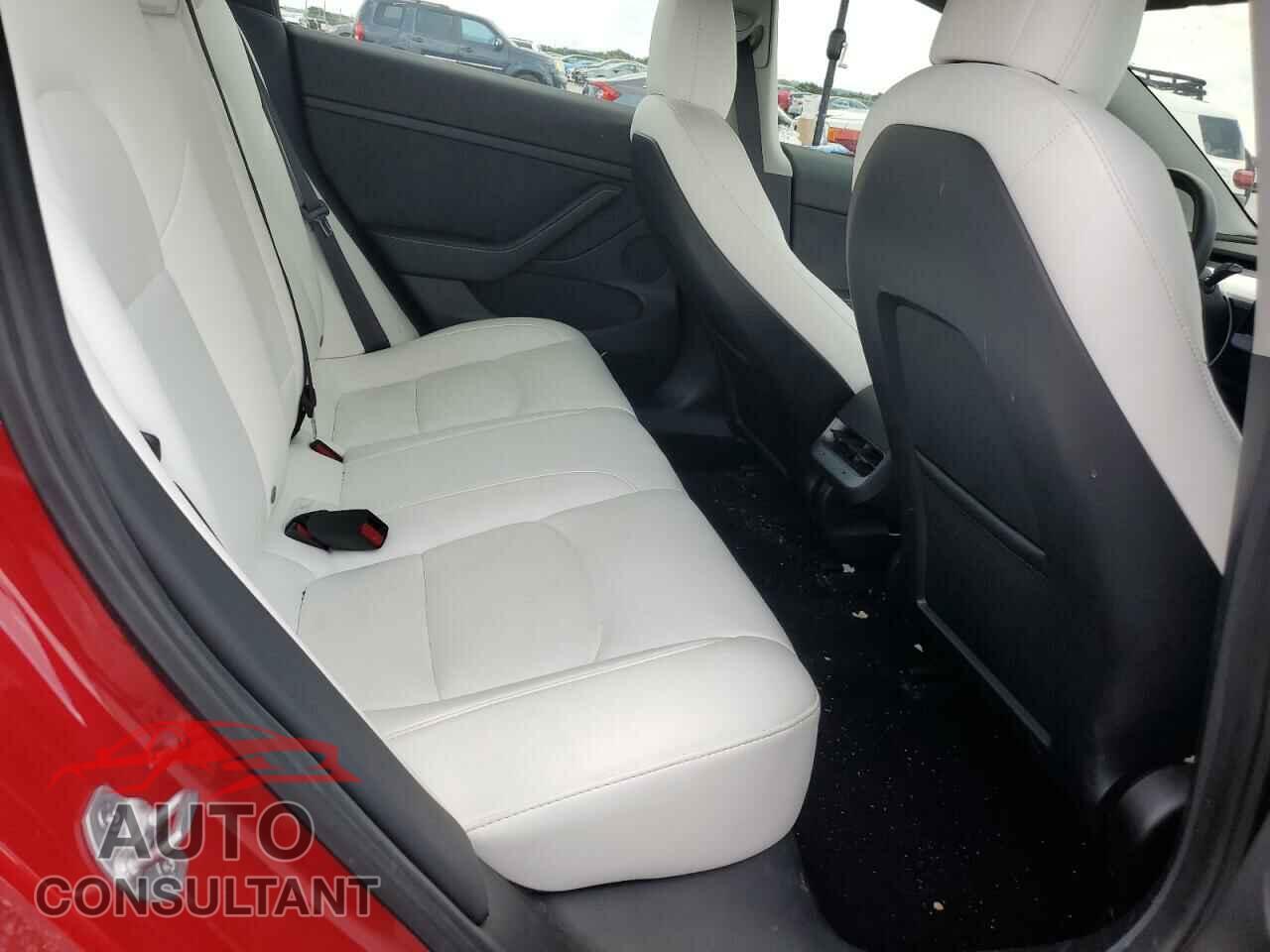 TESLA MODEL 3 2021 - 5YJ3E1EAXMF978258