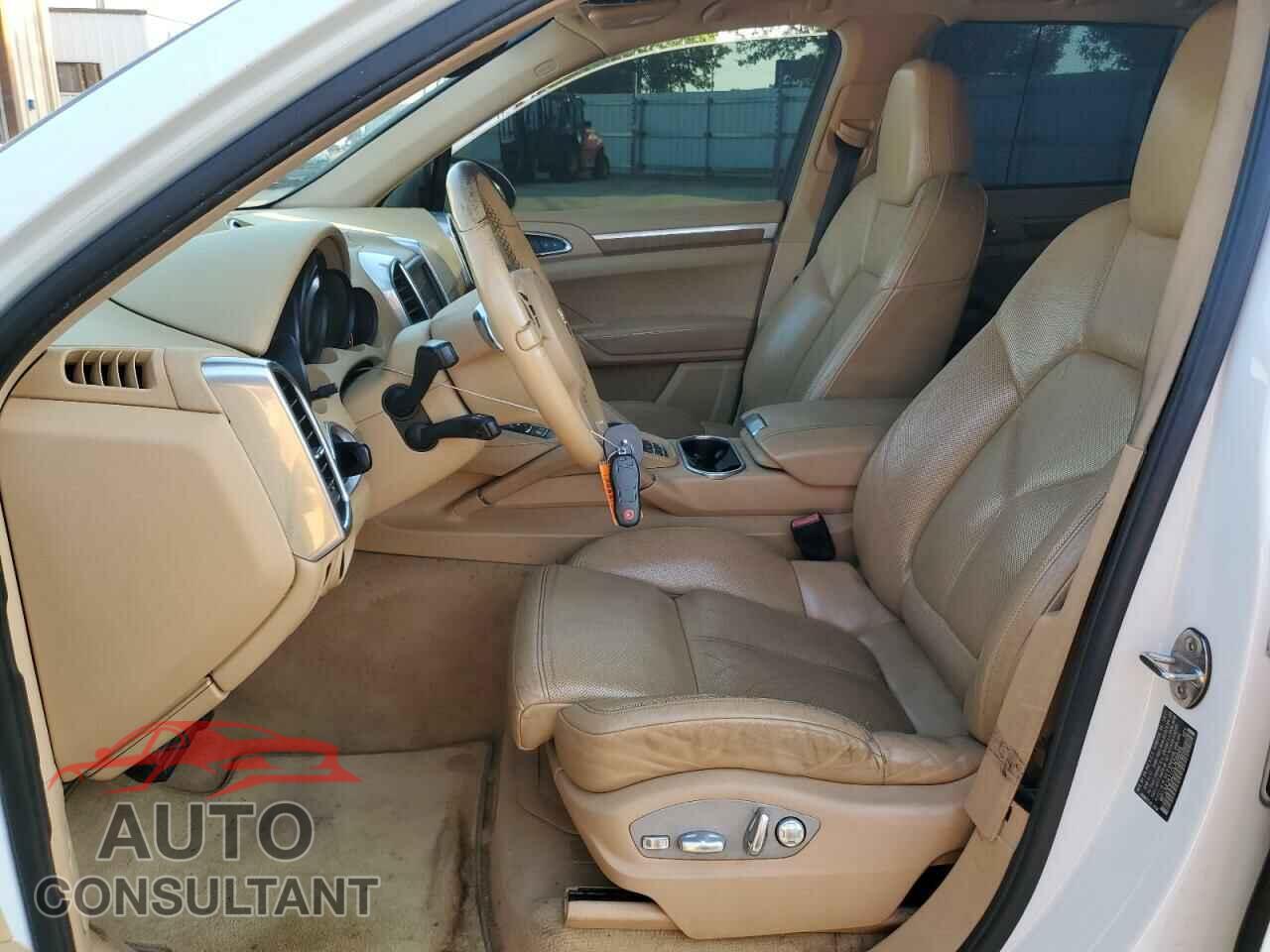 PORSCHE CAYENNE 2012 - WP1AA2A21CLA06646