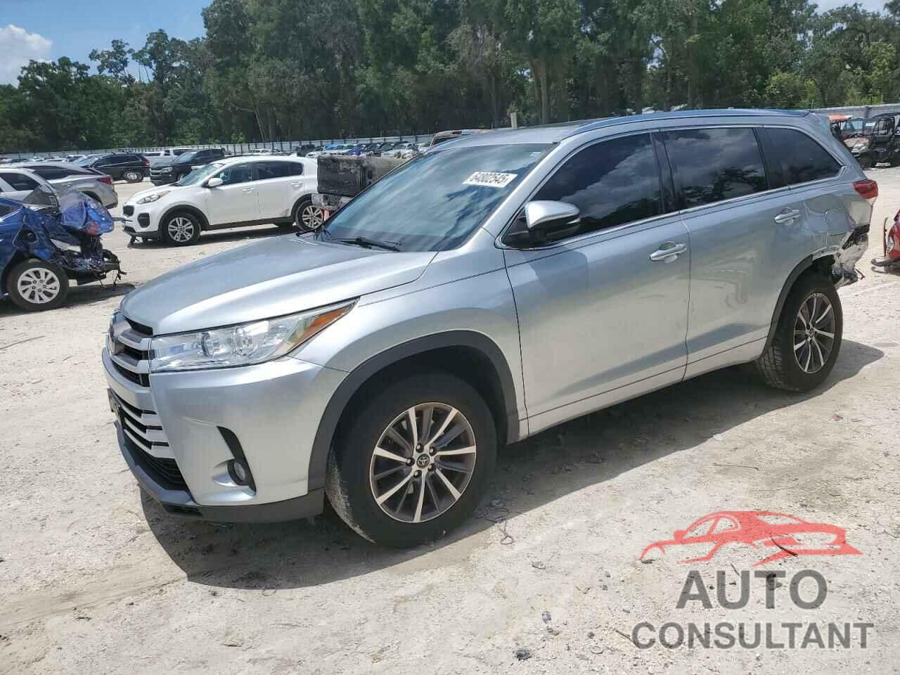 TOYOTA HIGHLANDER 2018 - 5TDKZRFH2JS264593