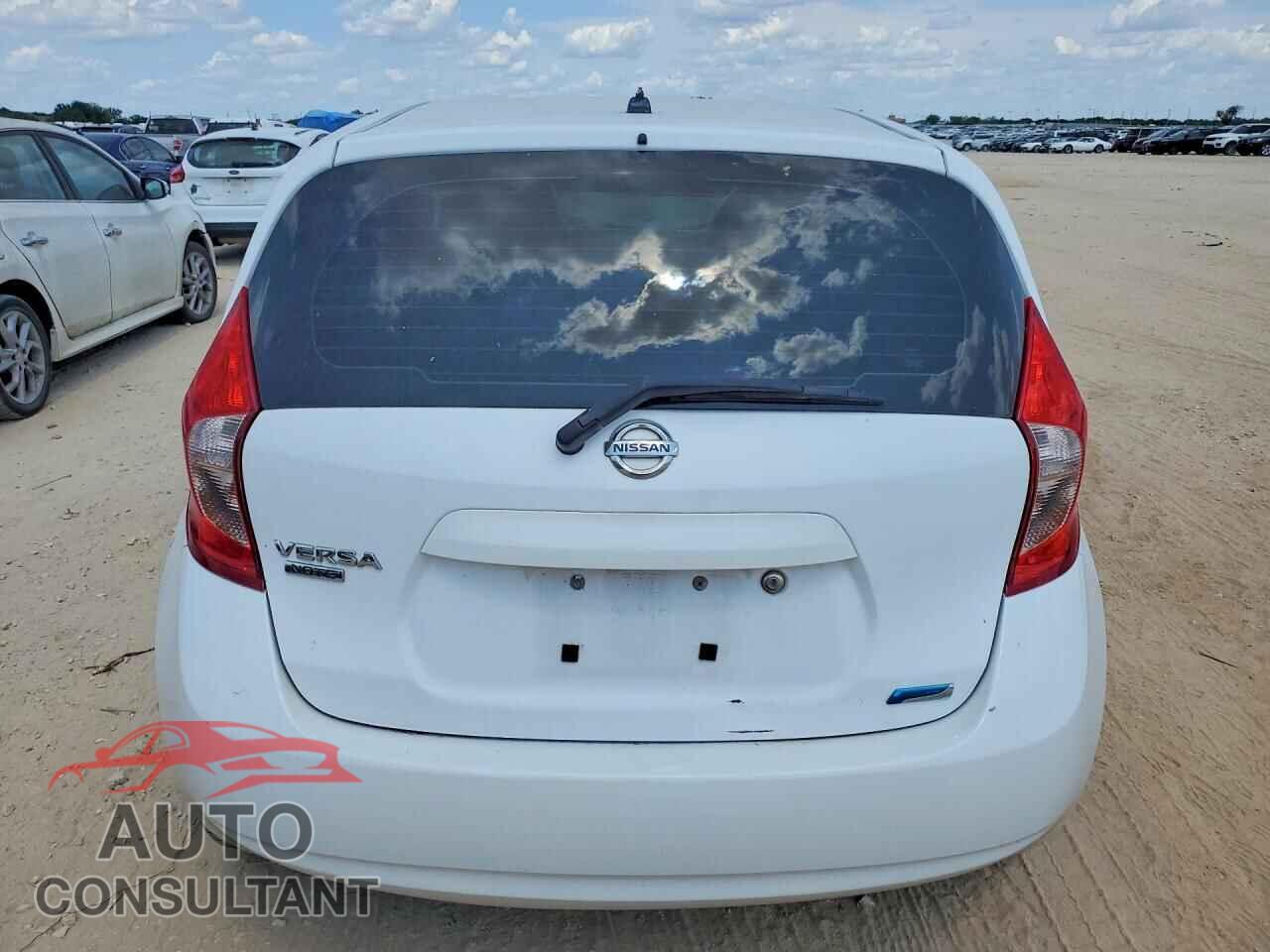 NISSAN VERSA 2015 - 3N1CE2CPXFL398237