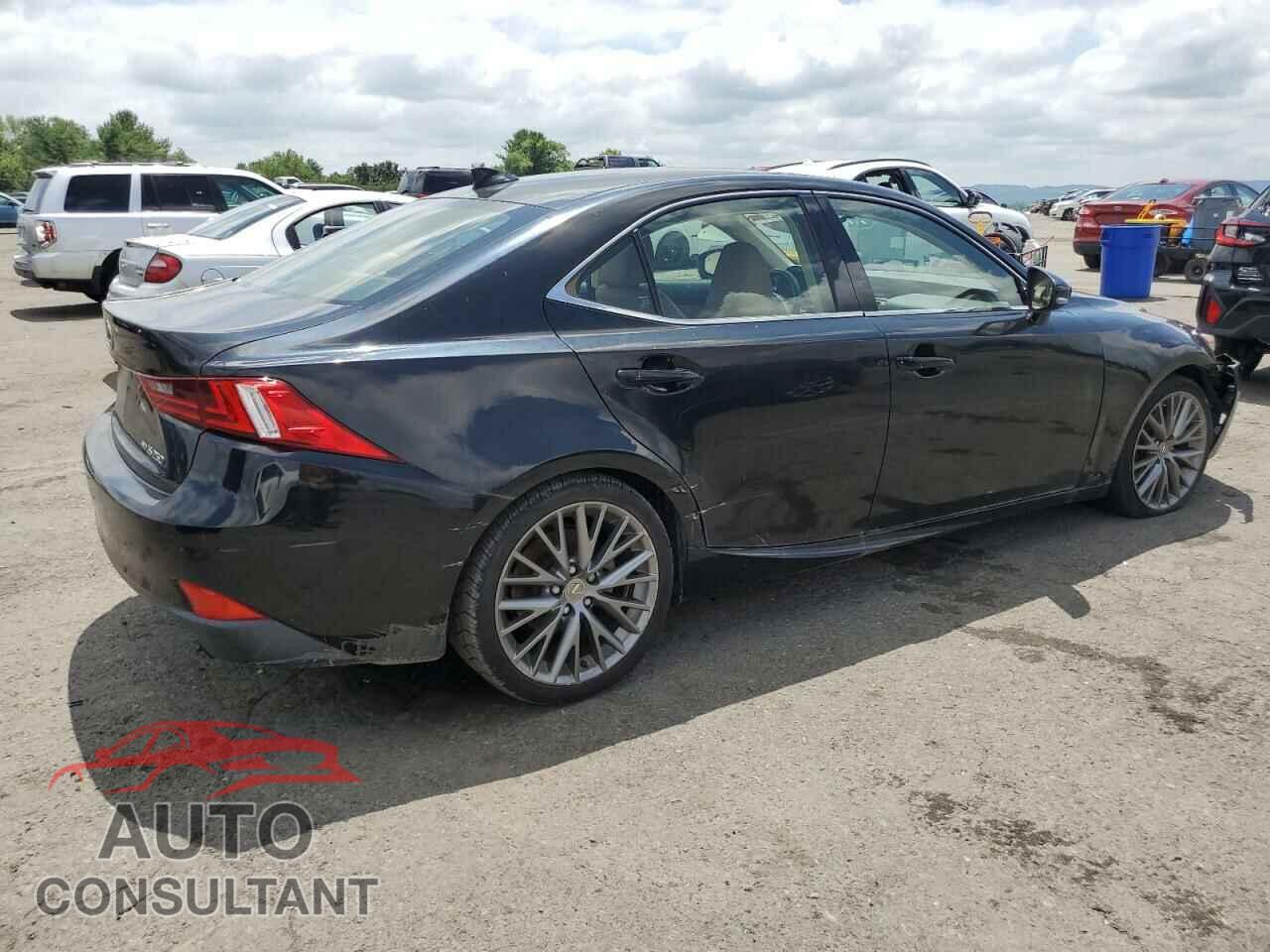 LEXUS IS 2015 - JTHCF1D22F5023867