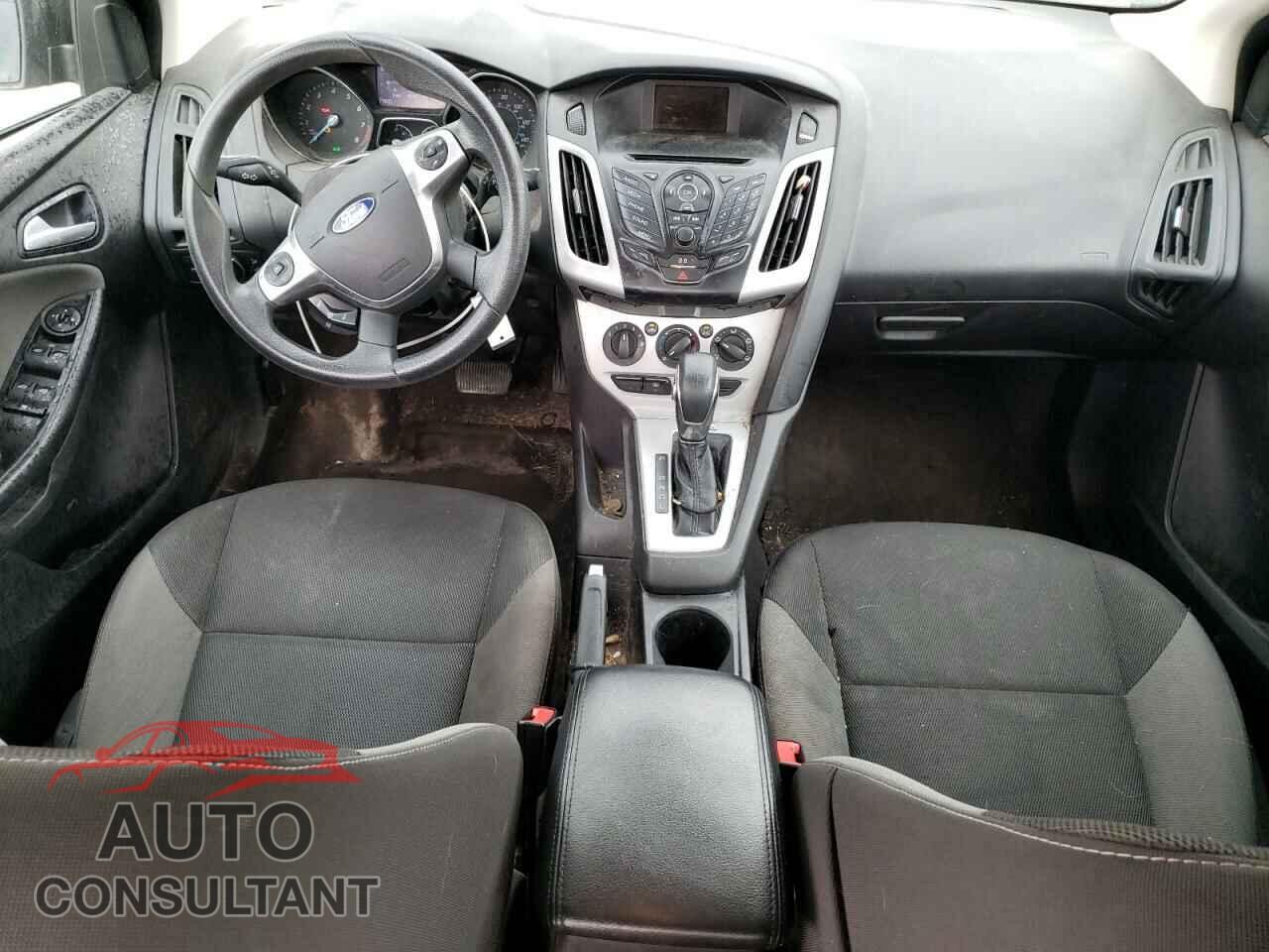 FORD FOCUS 2014 - 1FADP3F2XEL333888