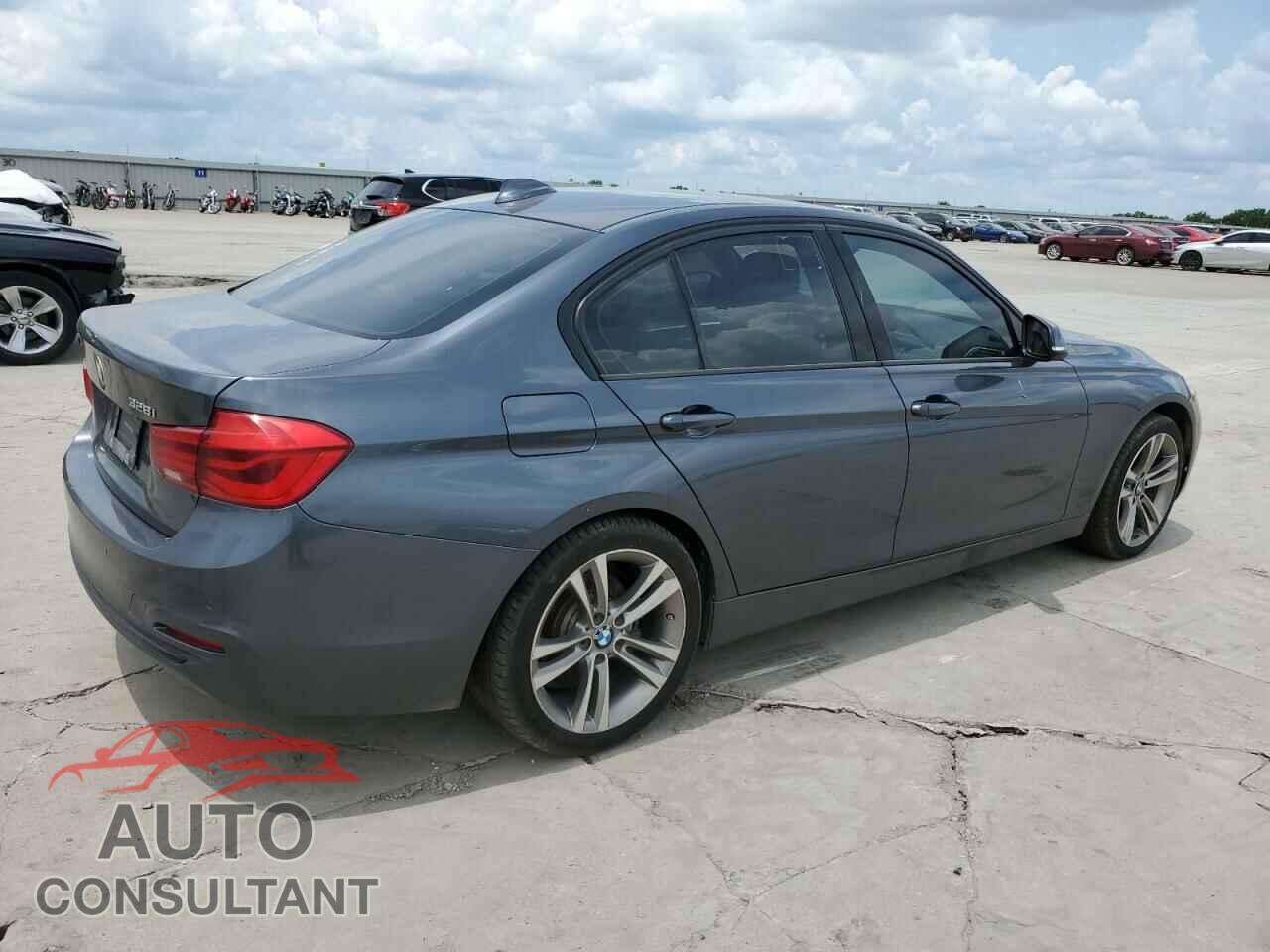 BMW 3 SERIES 2016 - WBA8E9G59GNT86390