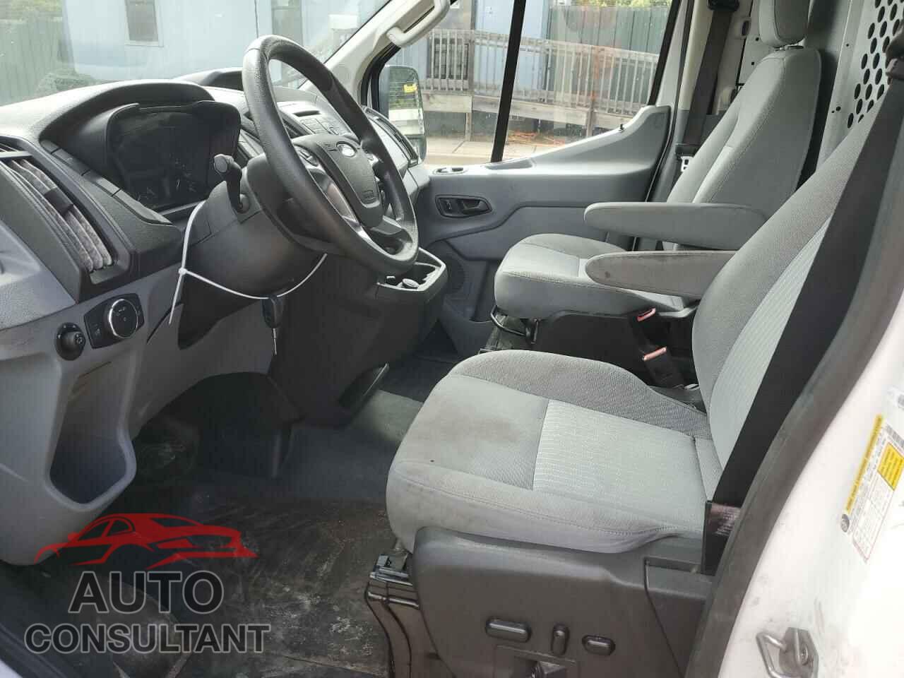 FORD TRANSIT 2018 - 1FTYE1YM4JKA53114