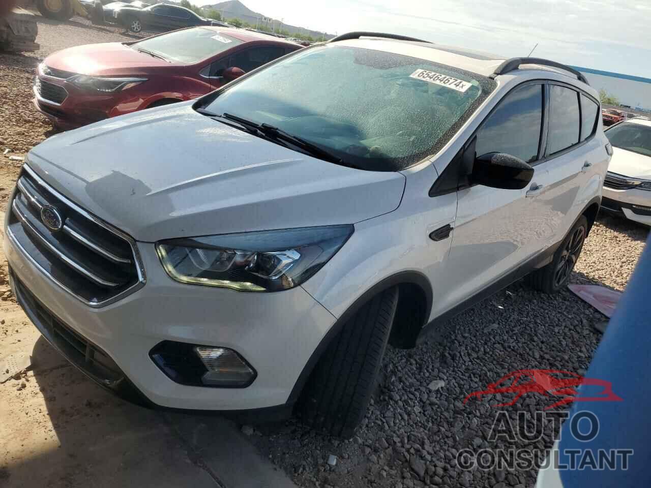 FORD ESCAPE 2017 - 1FMCU9G97HUC26806