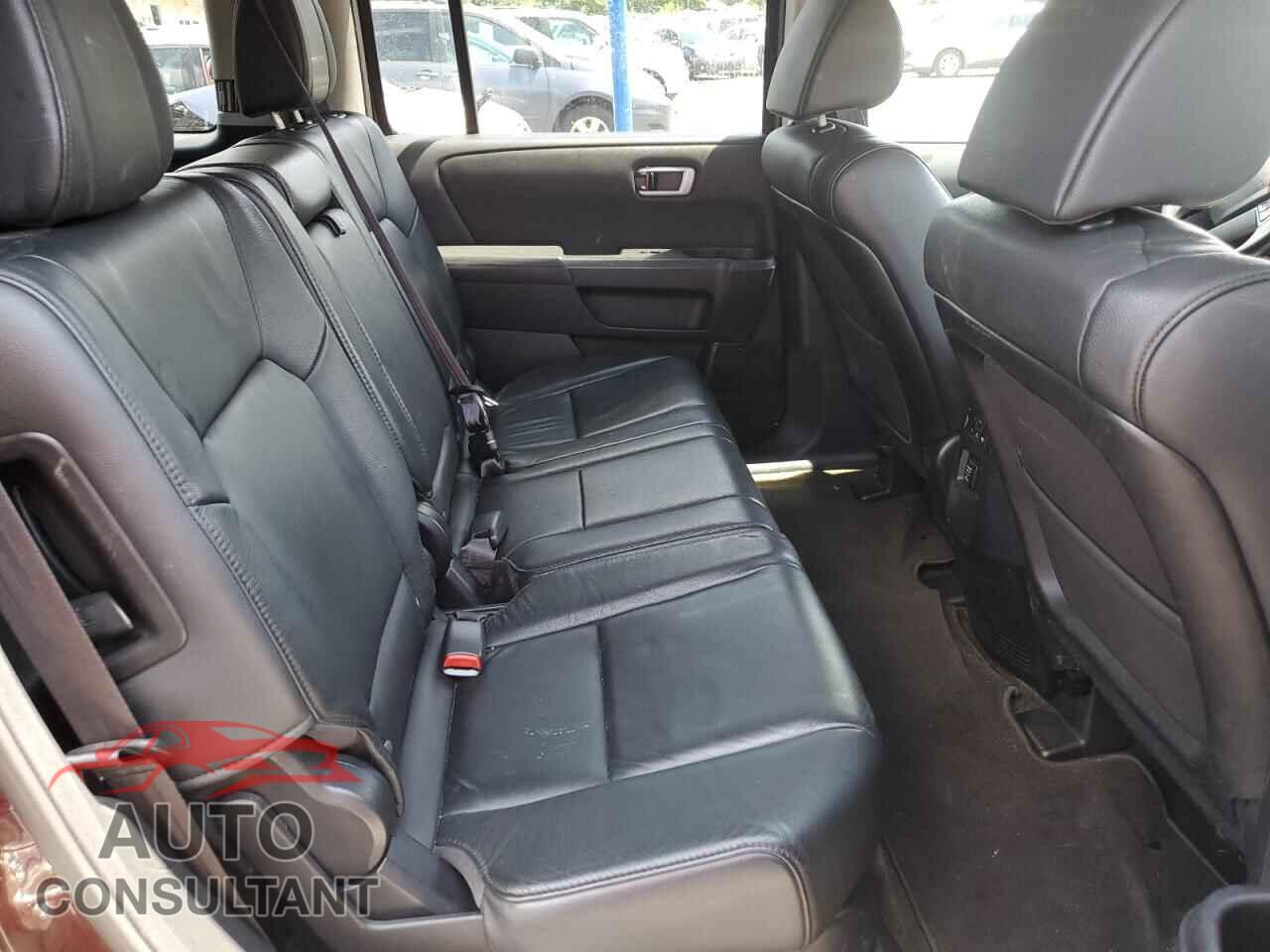 HONDA PILOT 2014 - 5FNYF4H71EB055334