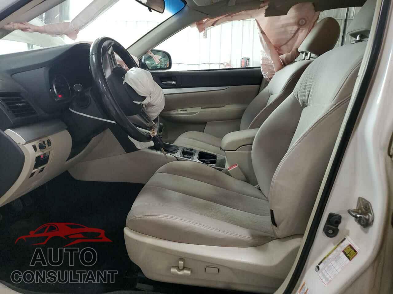 SUBARU OUTBACK 2013 - 4S4BRCCC2D1296656