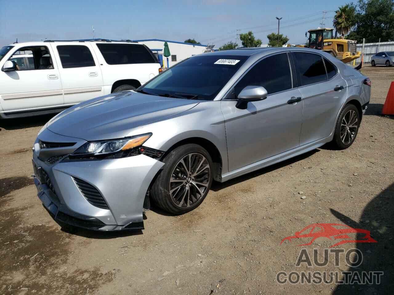 TOYOTA CAMRY 2018 - 4T1B11HKXJU561541