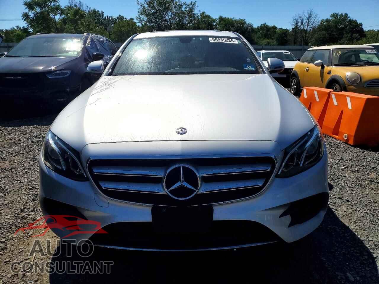 MERCEDES-BENZ E-CLASS 2017 - WDDZF4KB5HA040131