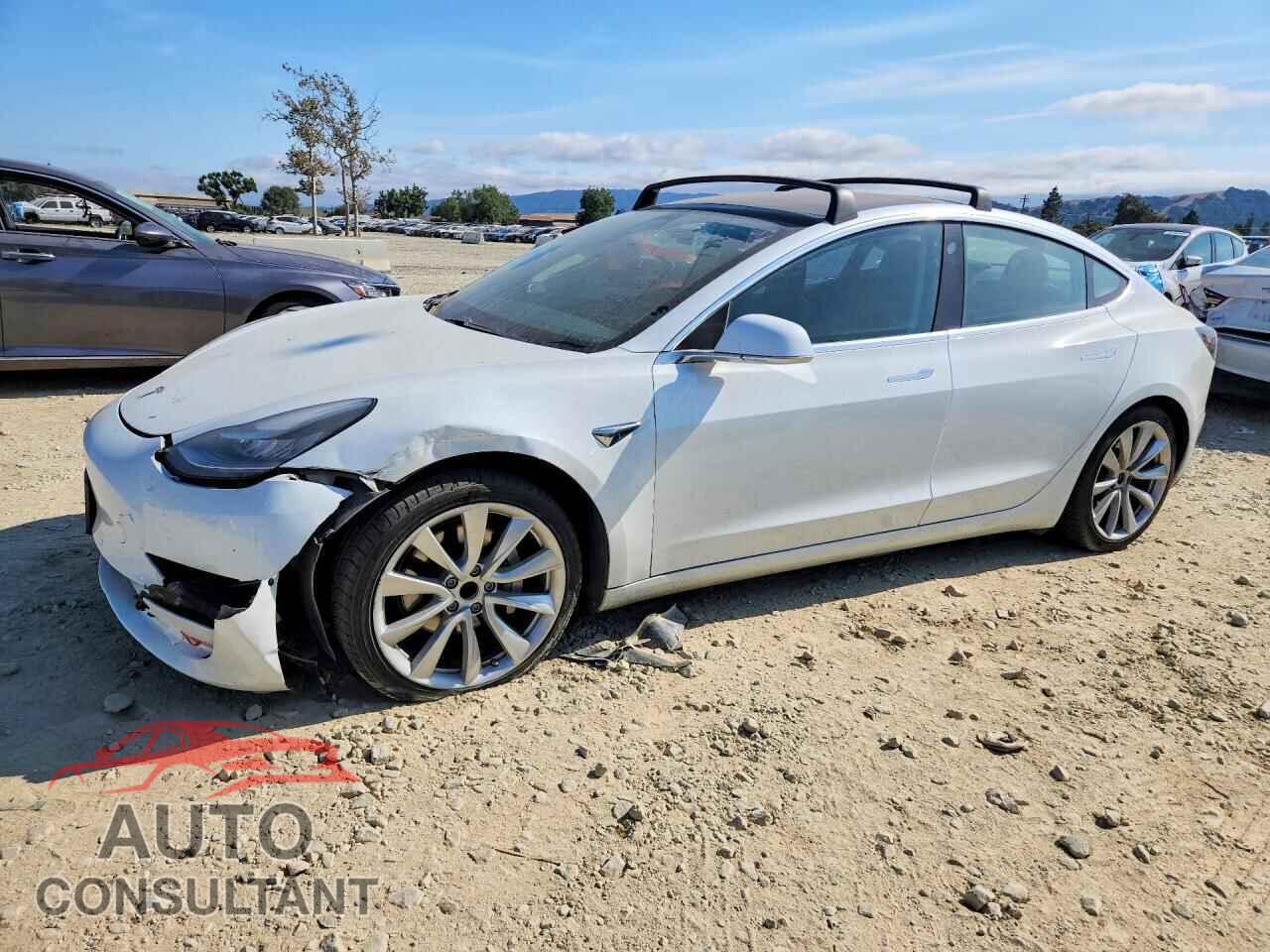 TESLA MODEL 3 2018 - 5YJ3E1EA0JF031256