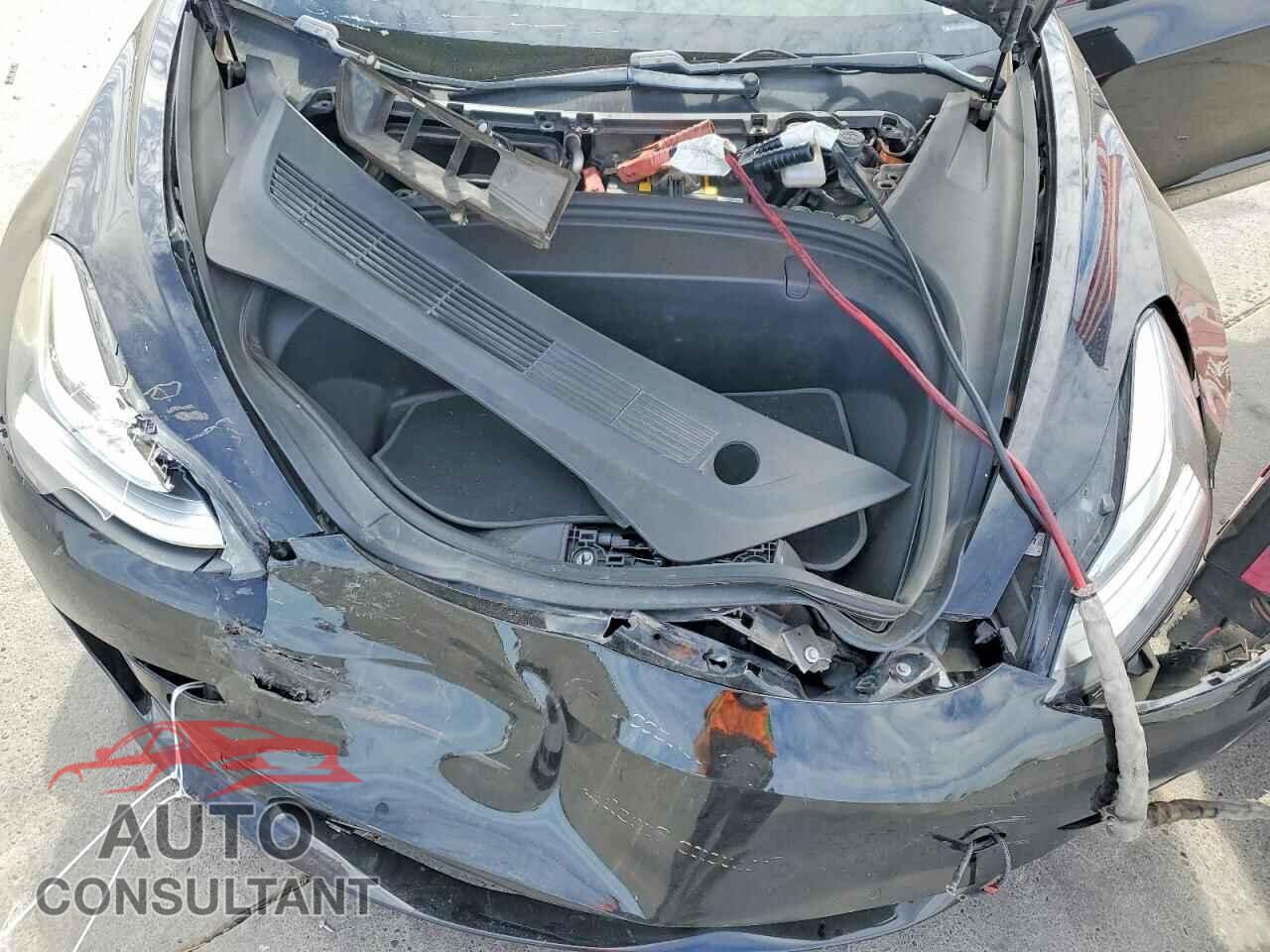 TESLA MODEL 3 2018 - 5YJ3E1EB5JF144273