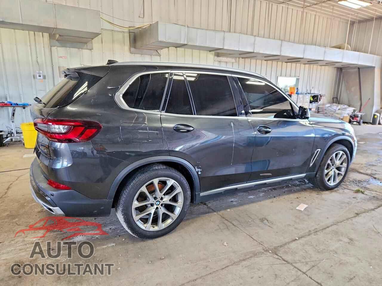 BMW X5 2022 - 5UXCR6C01N9K60507