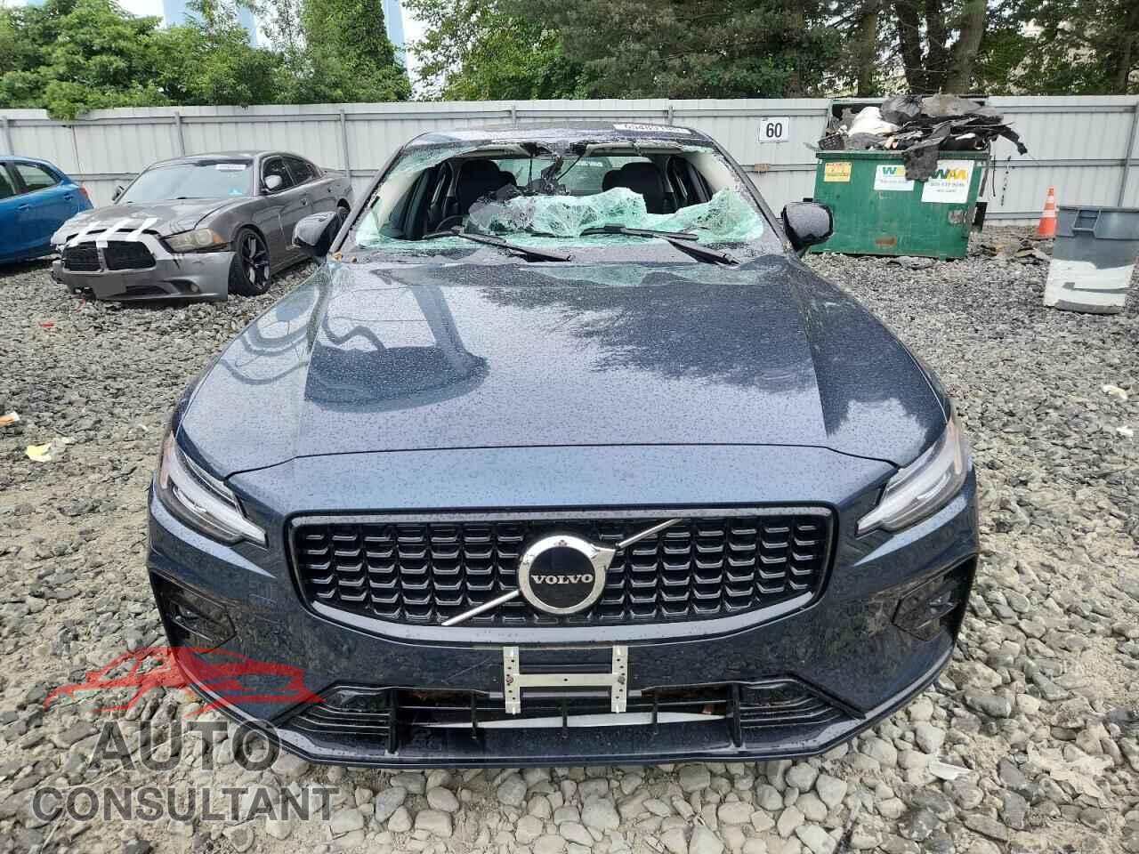 VOLVO S60 CORE 2024 - 7JRL12TK2RG312443