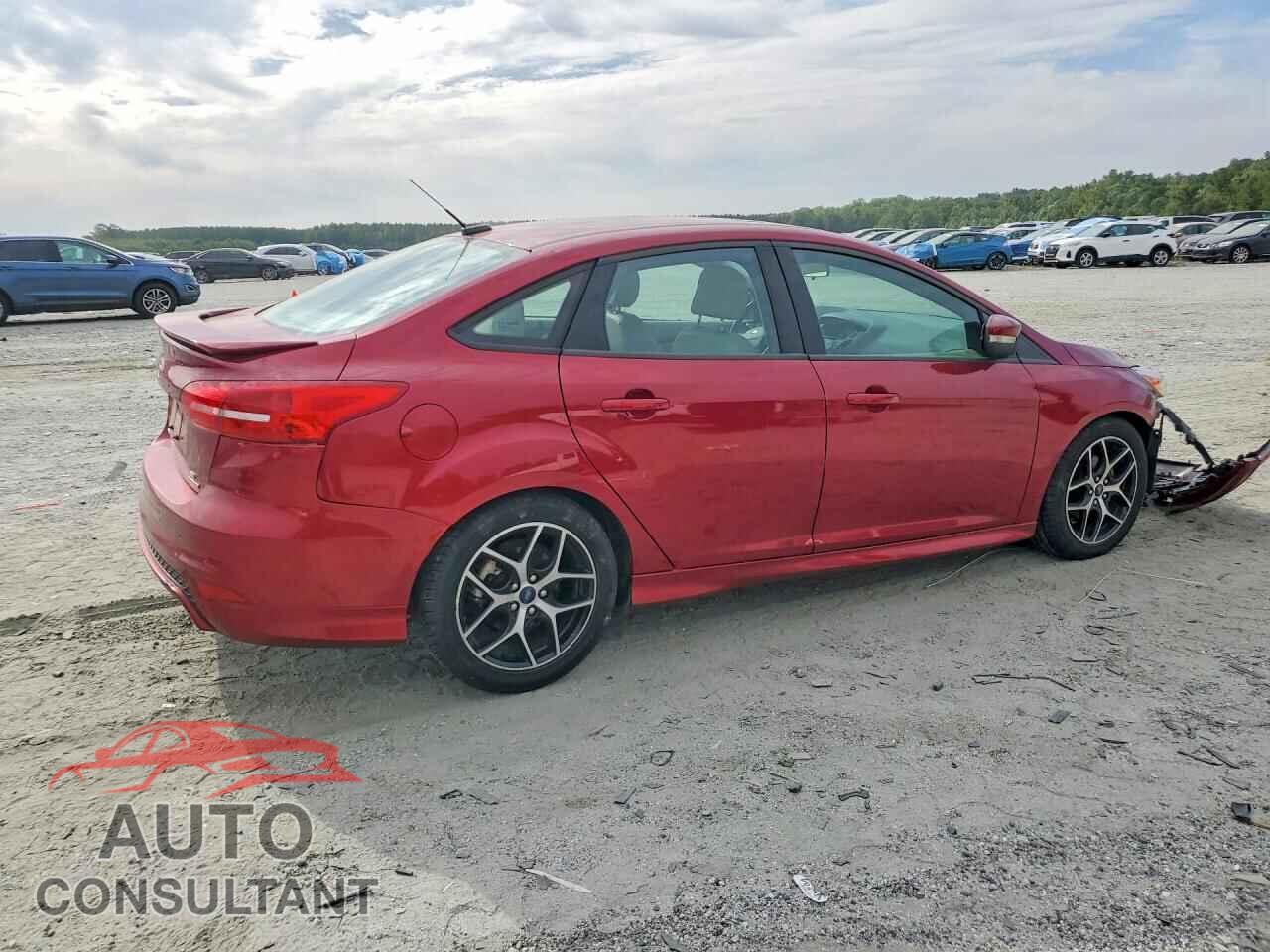 FORD FOCUS 2015 - 1FADP3F2XFL238331