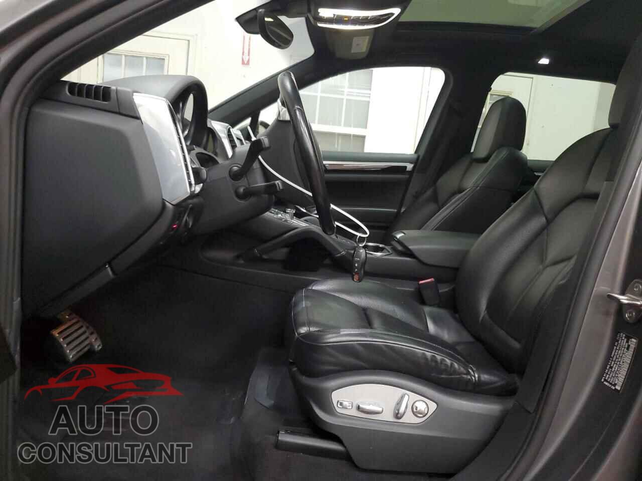 PORSCHE CAYENNE 2012 - WP1AE2A2XCLA92267