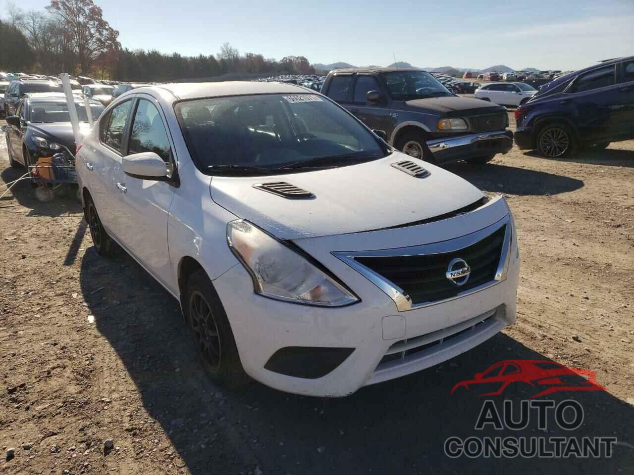 NISSAN VERSA 2017 - 3N1CN7AP5HL851618