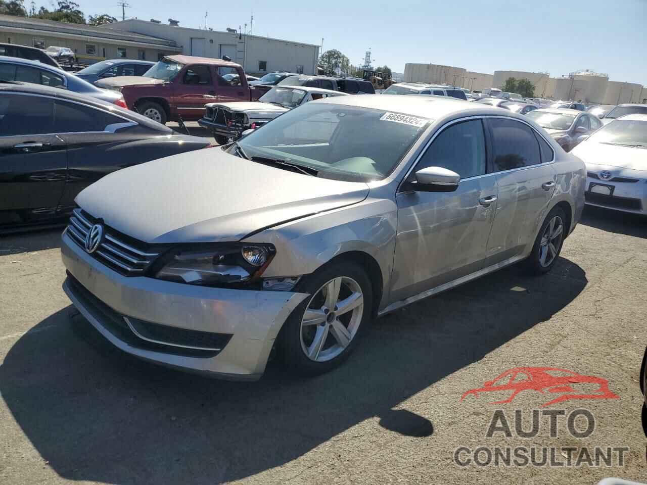 VOLKSWAGEN PASSAT 2013 - 1VWBP7A34DC042341