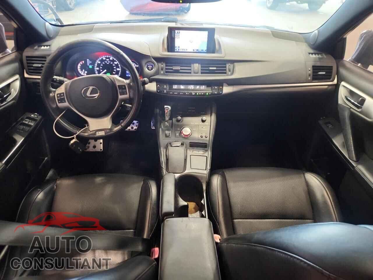 LEXUS CT 200 2013 - JTHKD5BH2D2143246