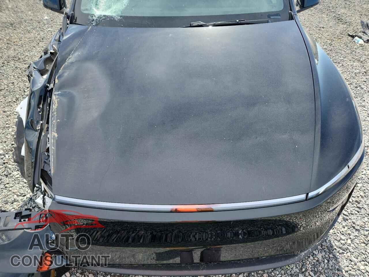 TESLA MODEL Y 2026 - 7SAYGDEE2TA467839