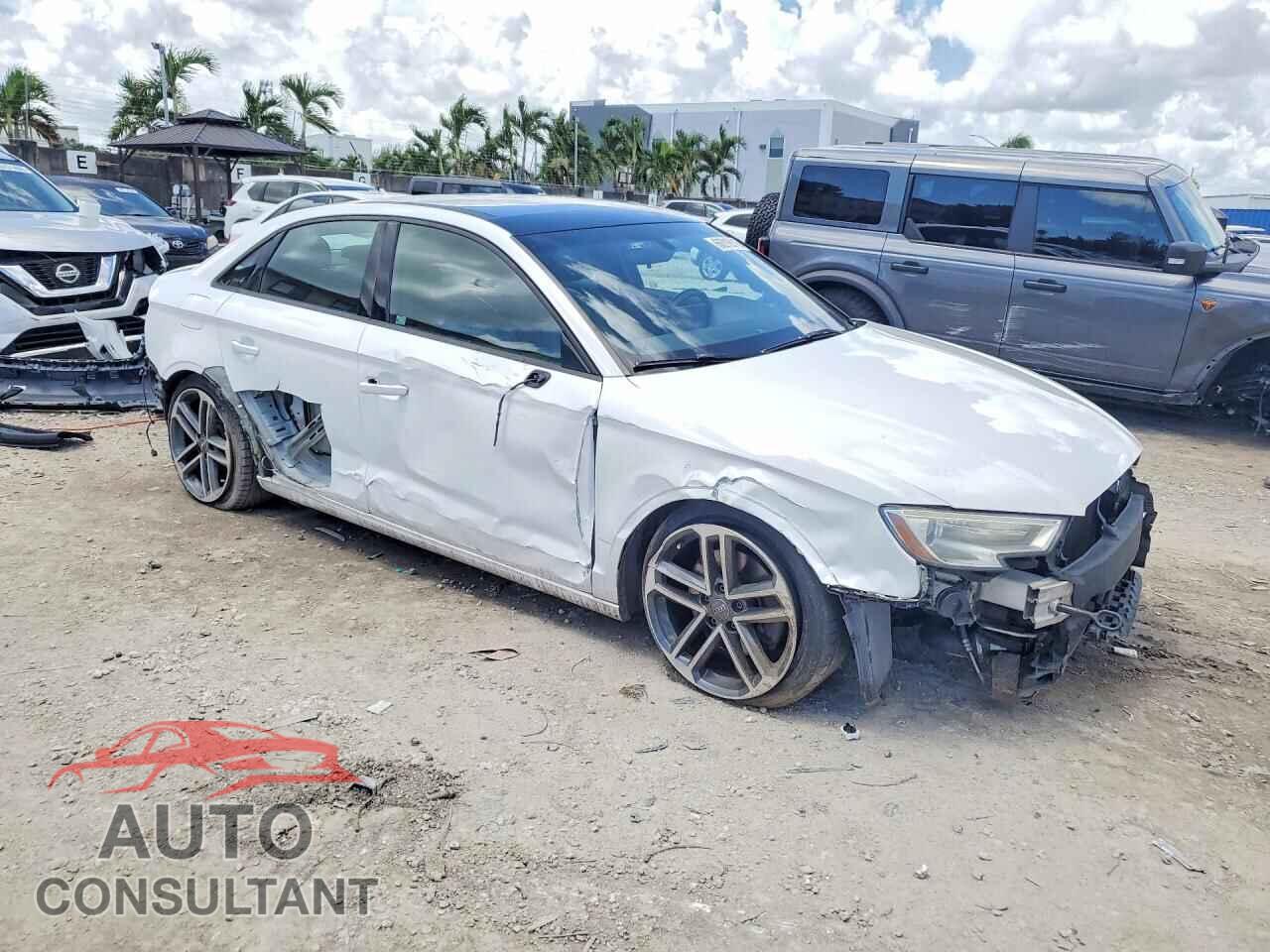 AUDI A3 2017 - WAUAUGFF0H1035444