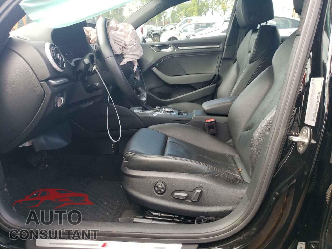 AUDI A3 2017 - WAUJ8GFF9H1075669