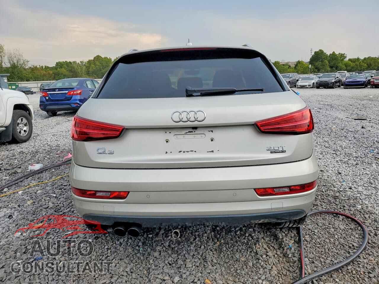 AUDI Q3 2018 - WA1ECCFS7JR005470