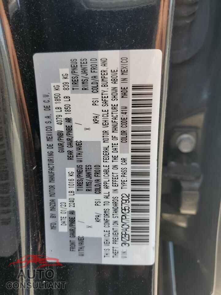 MAZDA 3 2023 - 3MZBPACM7PM357902