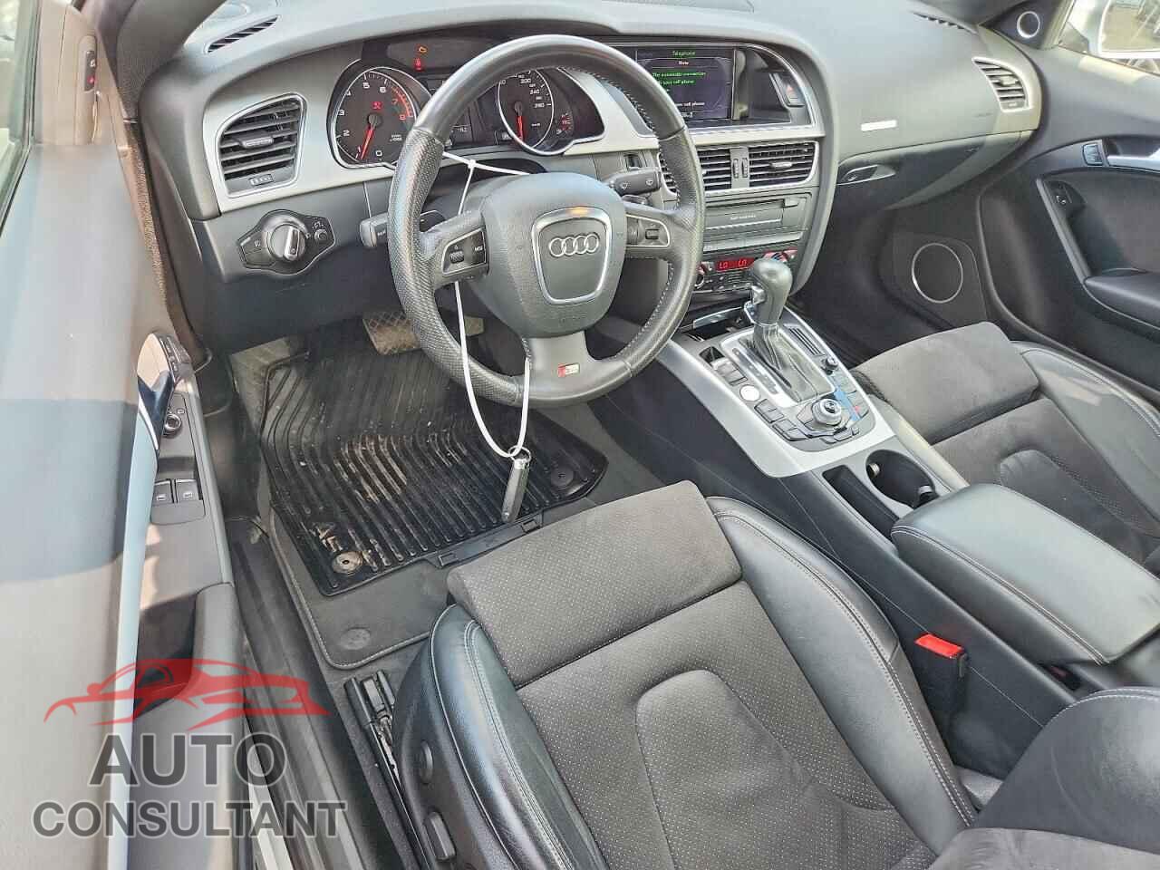 AUDI A5 2010 - WAUMFBFR5AA018343