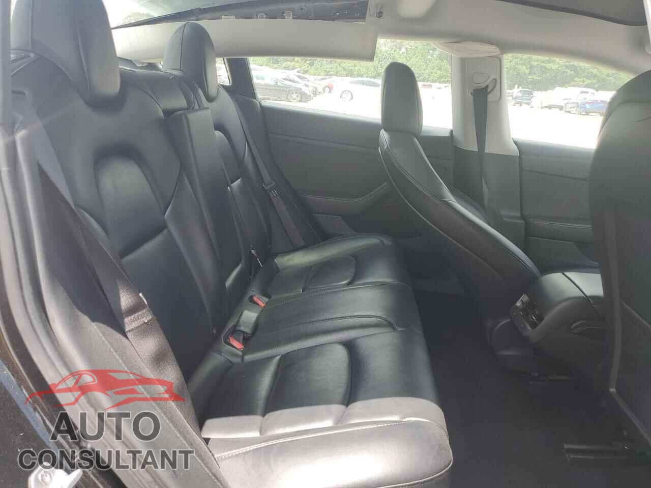 TESLA MODEL 3 2022 - 5YJ3E1EA8NF190063