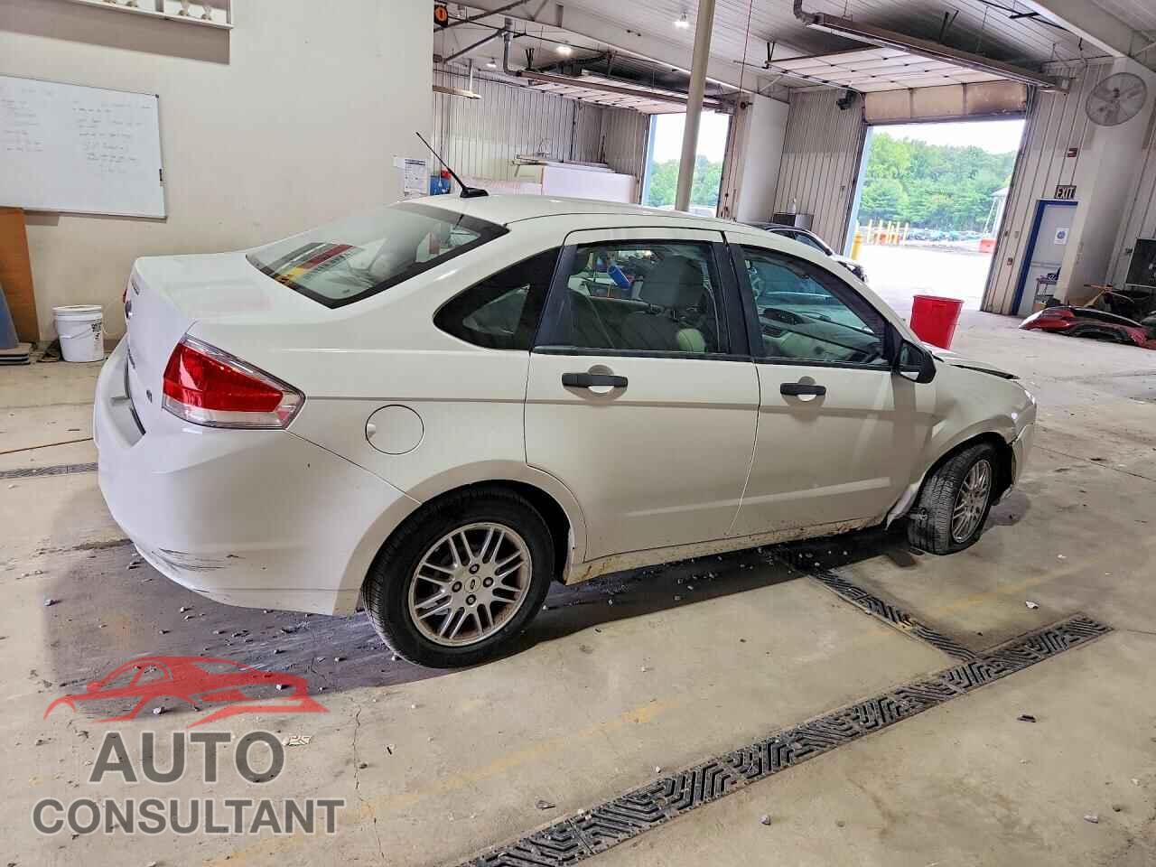 FORD FOCUS 2010 - 1FAHP3FNXAW288200