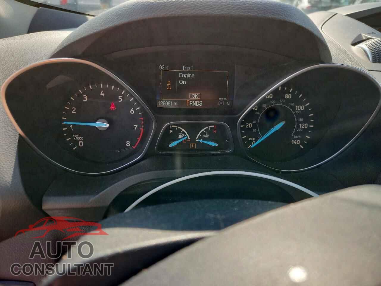 FORD ESCAPE 2017 - 1FMCU0GDXHUB50157