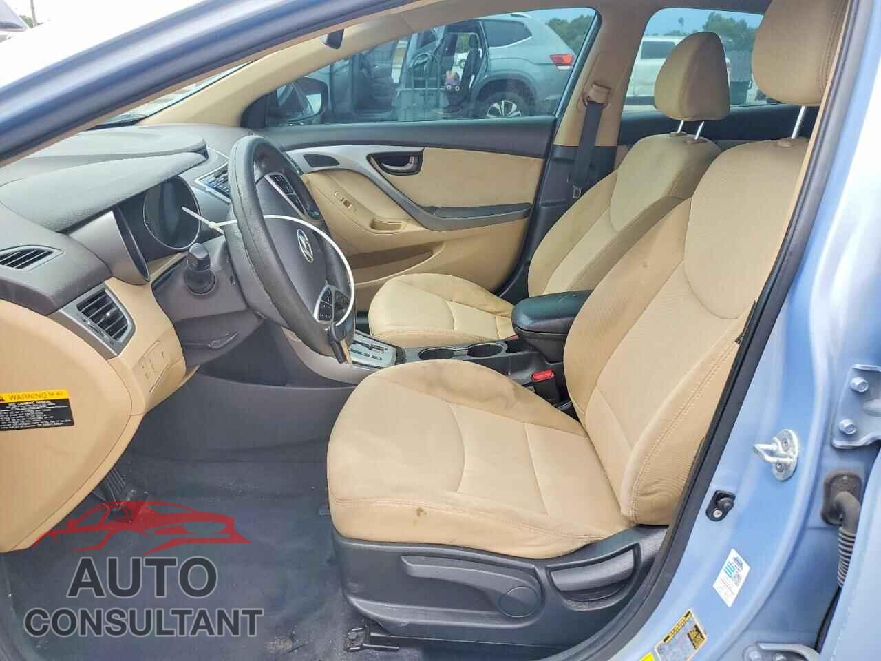 HYUNDAI ELANTRA 2012 - KMHDH4AE4CU344368