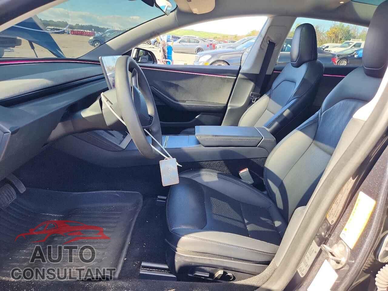 TESLA MODEL 3 2024 - 5YJ3E1EA6RF761927
