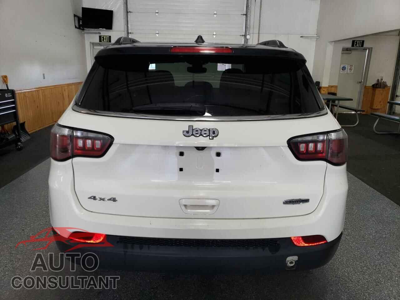 JEEP COMPASS 2019 - 3C4NJDBB9KT729659