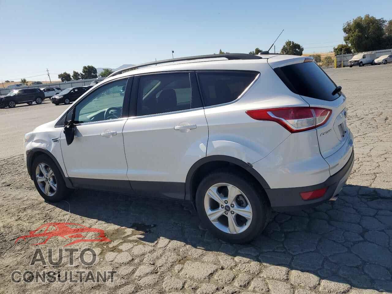 FORD ESCAPE 2016 - 1FMCU0GX1GUA68018