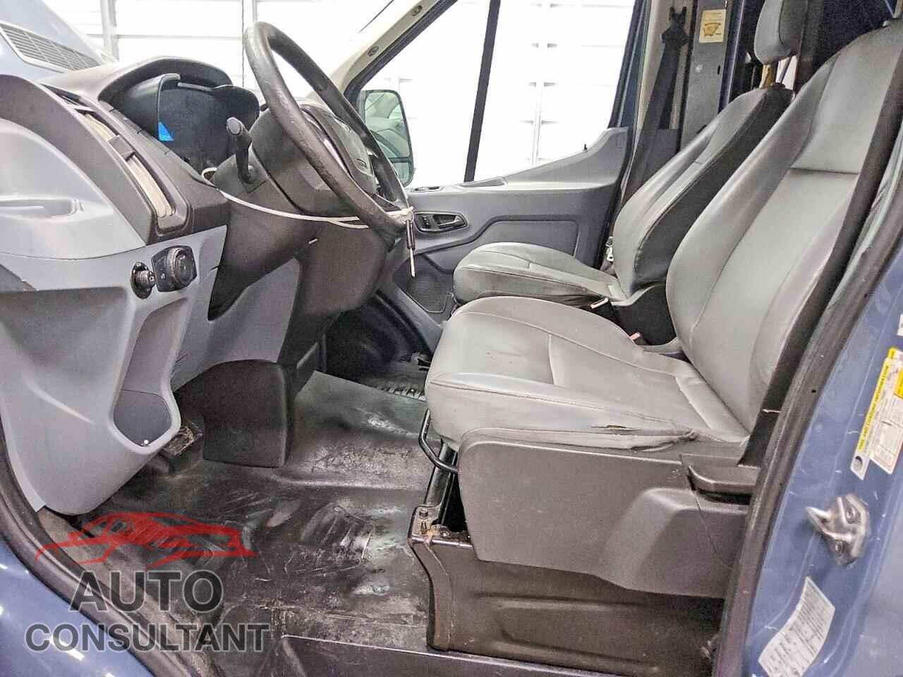 FORD TRANSIT 2019 - 1FTYR3XM3KKB74056