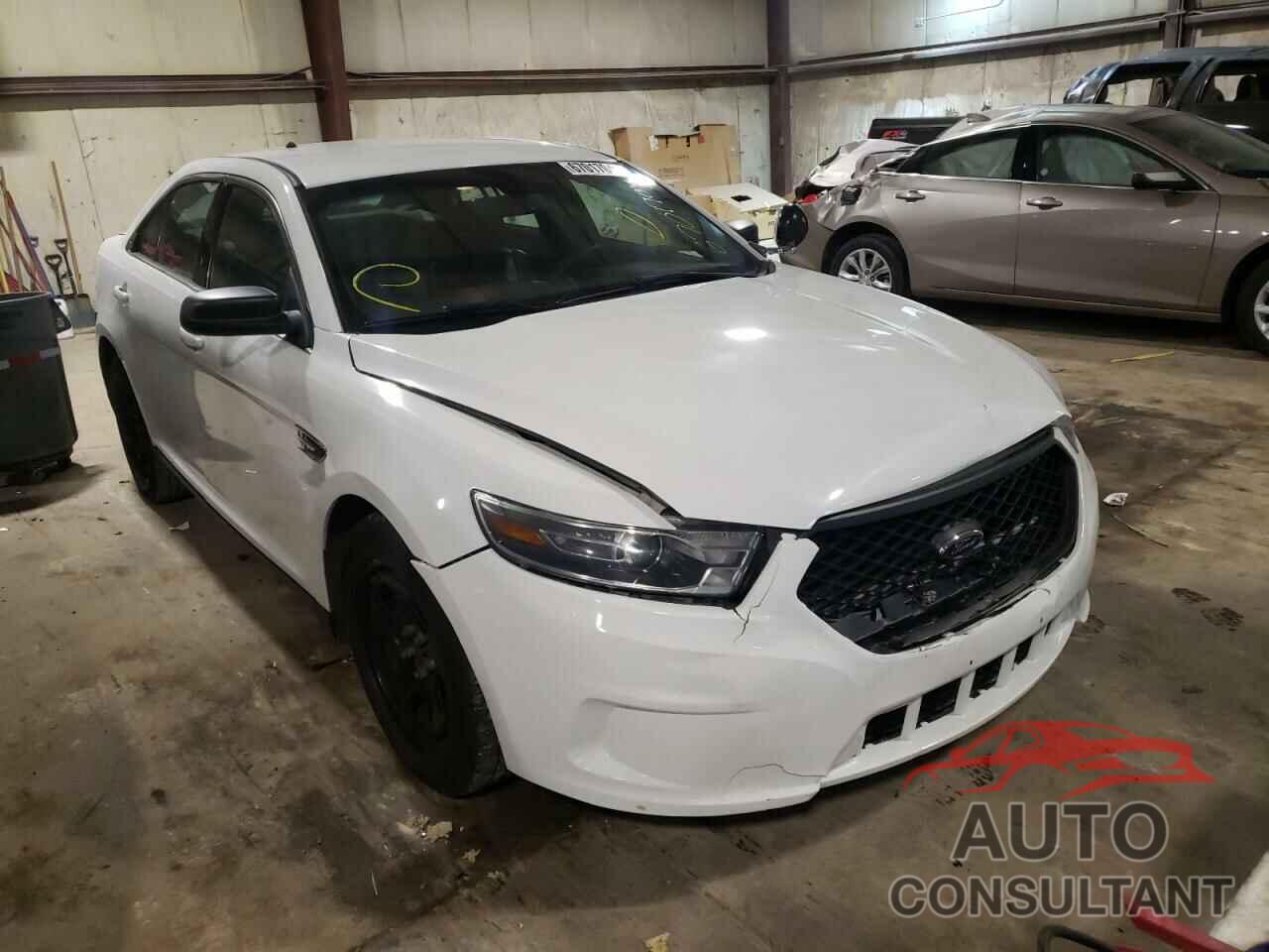 FORD TAURUS 2017 - 1FAHP2L81HG145651